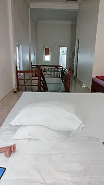 JunCii online show from 11-23-25, 09:08