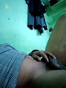 Snapshot of sexy_couple_38 chatting on 11-30-25, 09:15 sexy couple 38 online show from 11-30-25, 09:15