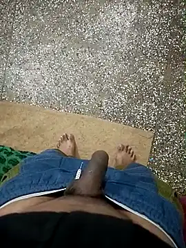 Snapshot of sexy_couple_38 chatting on 01-07-26, 01:27 sexy couple 38 online show from 01-07-26, 01:27