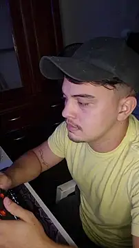 Yunan00 online show from 03-18-26, 12:47