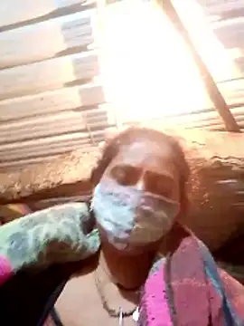 CUTE-004 online show from 12-21-25, 06:09