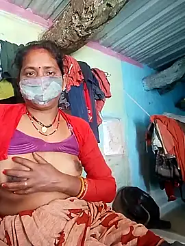 CUTE-004 online show from 02-12-26, 05:29