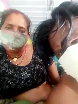 CUTE-004 online show from 04-19-26, 08:26