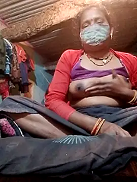 CUTE-004 online show from 02-11-26, 05:02