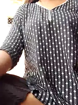 Janvi Jaitly online show from 09-26-25, 06:31