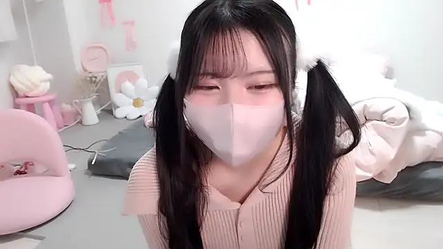 Snapshot of moka-neko chatting on 02-12-26, 01:55 moka-neko online show from 02-12-26, 01:55