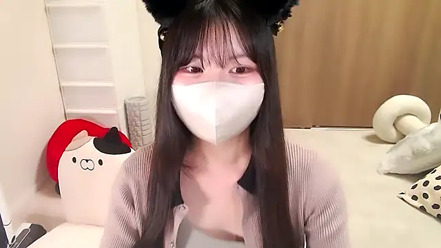 moka-neko online show from 10-15-25, 11:40