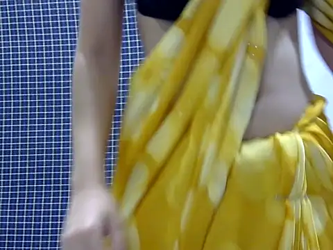 Snapshot of SEXYGUDIYA chatting on 09-12-25, 05:45 SEXYGUDIYA online show from 09-12-25, 05:45