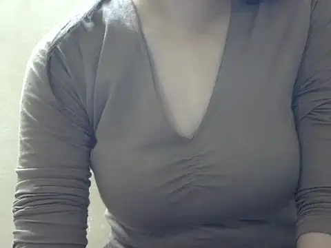 Snapshot of SEXYGUDIYA chatting on 10-05-25, 12:40 SEXYGUDIYA online show from 10-05-25, 12:40