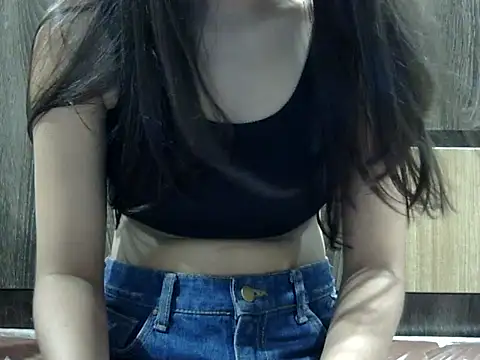 Snapshot of SEXYGUDIYA chatting on 09-25-25, 12:00 SEXYGUDIYA online show from 09-25-25, 12:00