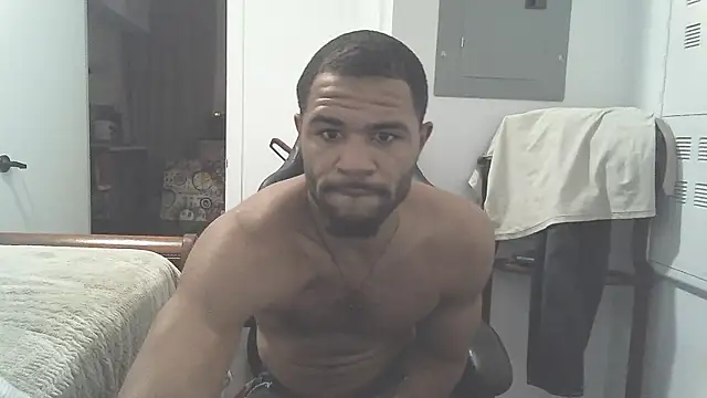 Snapshot of kingtaydo chatting on 11-11-25, 02:50 kingtaydo online show from 11-11-25, 02:50