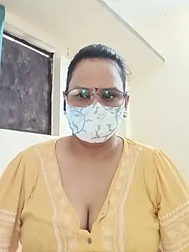 Snapshot of Your-vipasha chatting on 06-18-26, 05:39 Your-vipasha online show from 06-18-26, 05:39