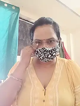Snapshot of Your-vipasha chatting on 06-26-26, 07:03 Your-vipasha online show from 06-26-26, 07:03