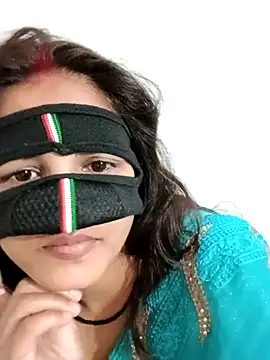 Snapshot of Rashiraix chatting on 10-31-25, 06:37 Rashiraix online show from 10-31-25, 06:37