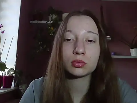 Snapshot of LindaPretty chatting on 09-15-25, 06:25 LindaPretty online show from 09-15-25, 06:25