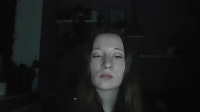 Snapshot of LindaPretty chatting on 10-21-25, 08:08 LindaPretty online show from 10-21-25, 08:08