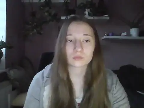 Snapshot of LindaPretty chatting on 10-19-25, 03:15 LindaPretty online show from 10-19-25, 03:15