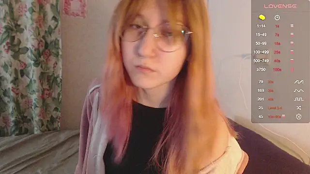 Snapshot of ohmycheryl chatting on 09-30-25, 02:34 ohmycheryl online show from 09-30-25, 02:34