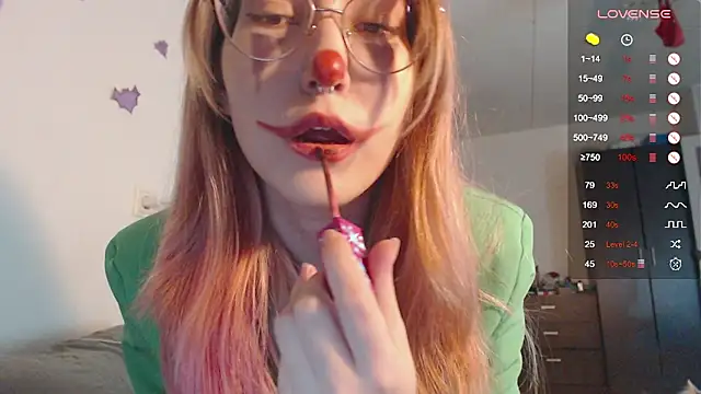 ohmycheryl online show from 10-31-25, 06:37