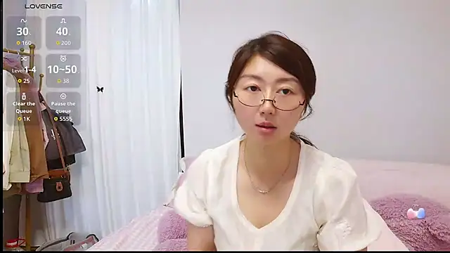 Snapshot of Diva_VVN chatting on 06-25-26, 12:19 Diva VVN online show from 06-25-26, 12:19