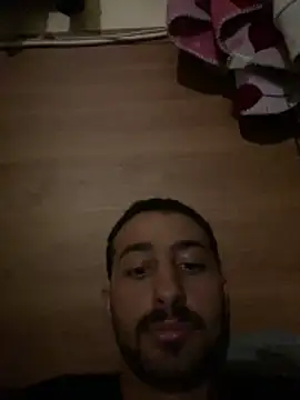 Hehjehjeqll online show from 04-18-26, 08:42