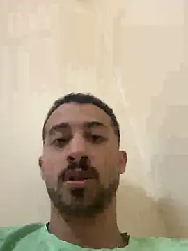 Hehjehjeqll online show from 05-18-26, 02:44