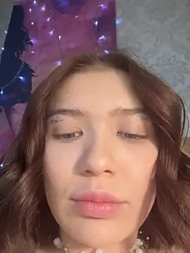 Snapshot of milkiiis chatting on 10-18-25, 02:57 milkiiis online show from 10-18-25, 02:57