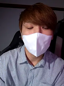 yuton 2525 online show from 10-22-25, 03:39