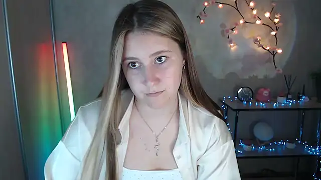 Snapshot of Milka_kamila chatting on 07-15-26, 12:12 Milka kamila online show from 07-15-26, 12:12