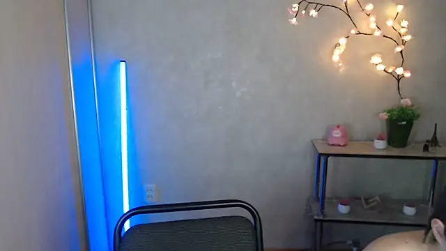 Snapshot of Milka_kamila chatting on 07-05-26, 12:01 Milka kamila online show from 07-05-26, 12:01