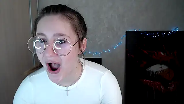 Milka kamila online show from 04-03-26, 01:17