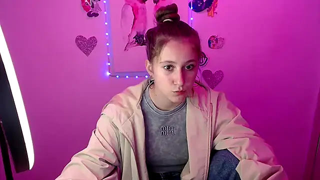 Milka kamila online show from 09-24-25, 12:33