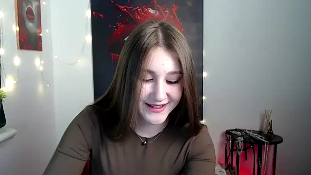 Snapshot of Milka_kamila chatting on 02-05-26, 12:12 Milka kamila online show from 02-05-26, 12:12