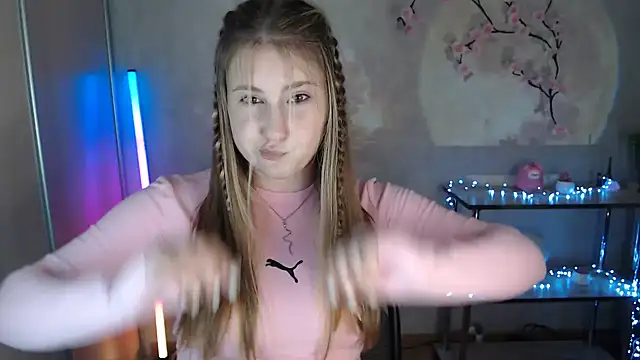 Snapshot of Milka_kamila chatting on 07-13-26, 12:48 Milka kamila online show from 07-13-26, 12:48