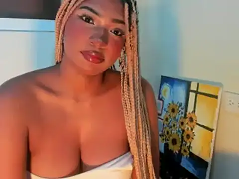 Snapshot of SophiaBloss chatting on 06-10-26, 06:36 SophiaBloss online show from 06-10-26, 06:36