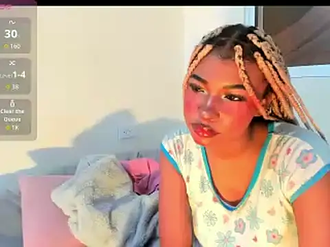 SophiaBloss online show from 05-21-26, 08:50