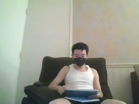 Snapshot of kaikai1335 chatting on 09-13-25, 01:22 kaikai1335 online show from 09-13-25, 01:22