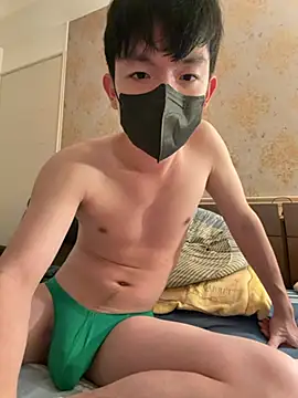 Snapshot of kaikai1335 chatting on 02-14-26, 03:01 kaikai1335 online show from 02-14-26, 03:01