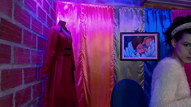 Moira-Hot online show from 10-31-25, 07:05