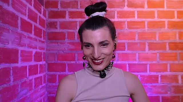 Snapshot of Moira-Hot chatting on 02-28-26, 12:10 Moira-Hot online show from 02-28-26, 12:10