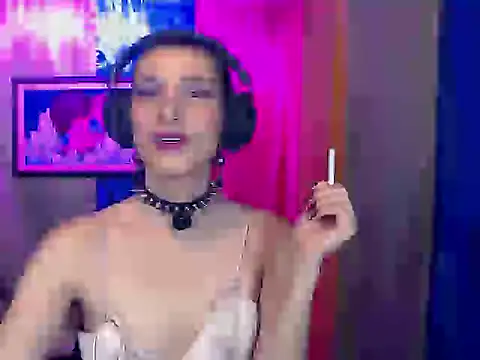 Snapshot of Moira-Hot chatting on 02-10-26, 09:14 Moira-Hot online show from 02-10-26, 09:14