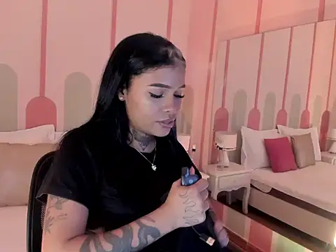  Sharloth  online show from 11-19-25, 01:22