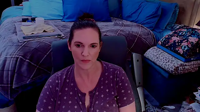 Snapshot of ninajaymes chatting on 06-26-26, 10:54 ninajaymes online show from 06-26-26, 10:54