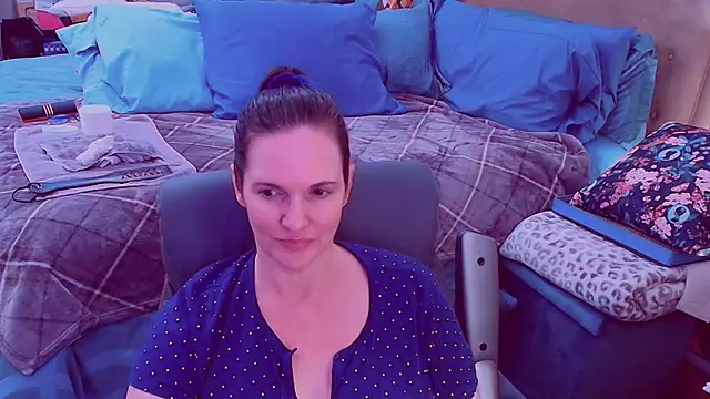 ninajaymes online show from 01-10-26, 06:03