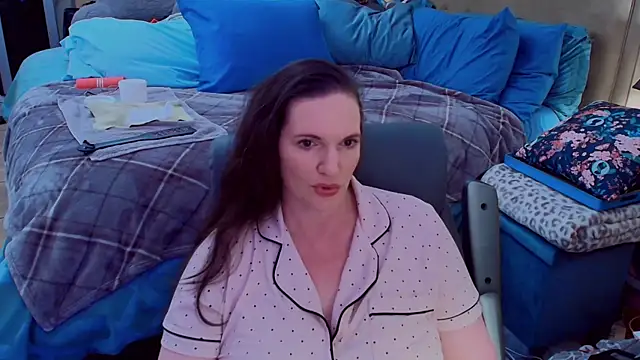 Snapshot of ninajaymes chatting on 06-04-26, 10:47 ninajaymes online show from 06-04-26, 10:47
