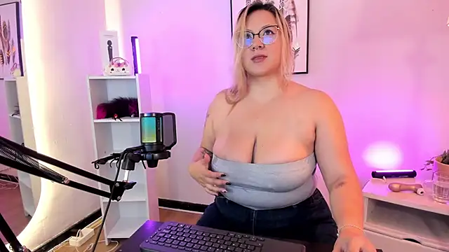 hollie joliie online show from 03-16-26, 12:09