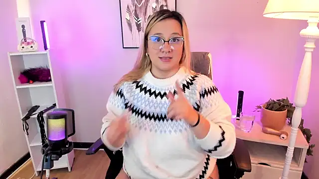 hollie joliie online show from 03-26-26, 12:14