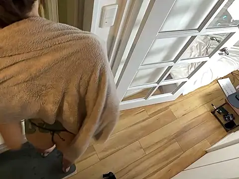 Nakadashi-kun online show from 10-16-25, 04:15