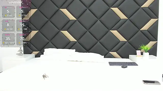 GeraldineSandoval online show from 09-30-25, 07:31