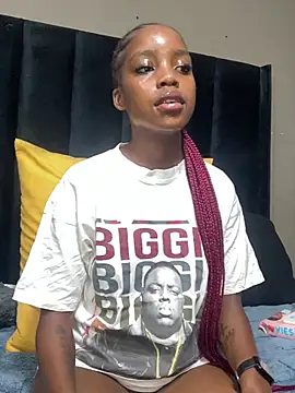 Littlebunny33 online show from 03-25-26, 06:40